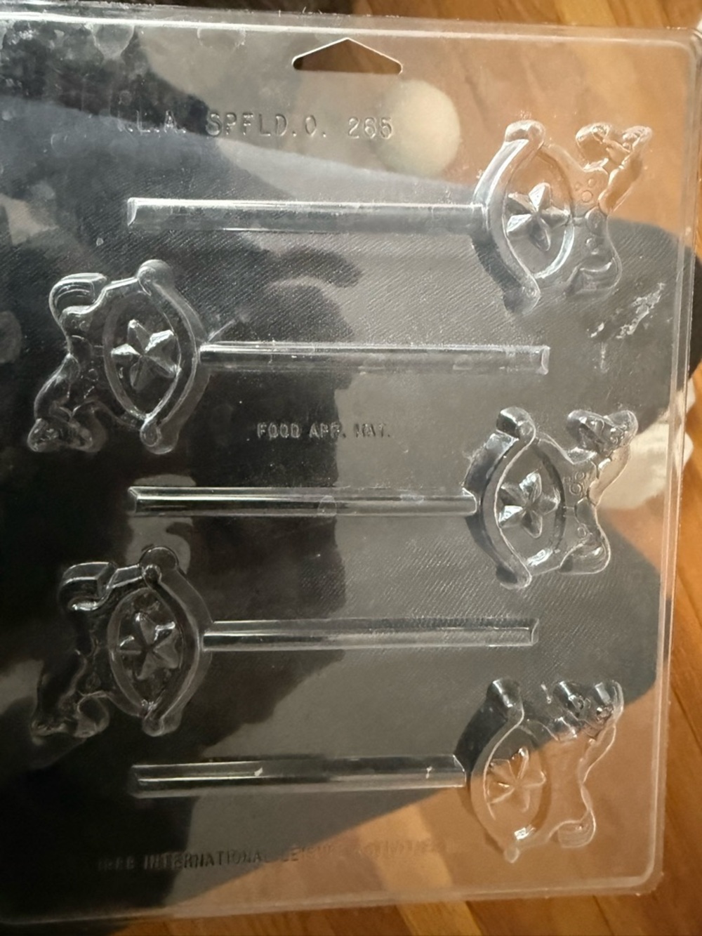 Wilton Clear Plastic Lollipop Mold - Pirate Gear Design